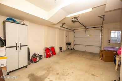 04-  GARAGE