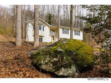 682 Salisbury Rd, Hendersonville, NC 28792 - photo 3