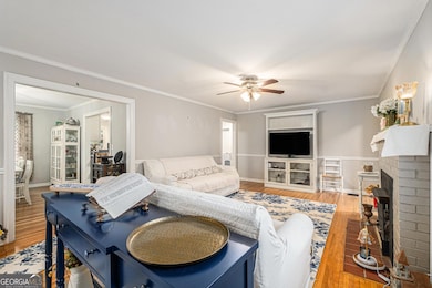 139 Myrtle St, Toccoa, GA 30577 - photo 2