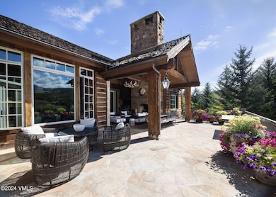 125_rolling_hiills_exterior_deck_b