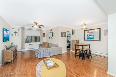 1160 Richmond Rd unit 6A, Staten Island, NY 10304 - photo 4