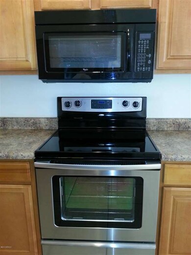 Stove/Microwave