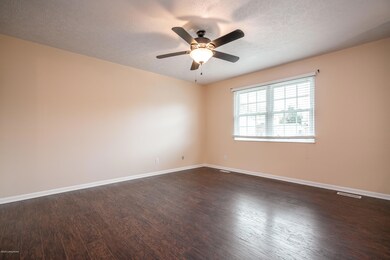 6712 Musket Dr, Louisville, KY 40228 - photo 7