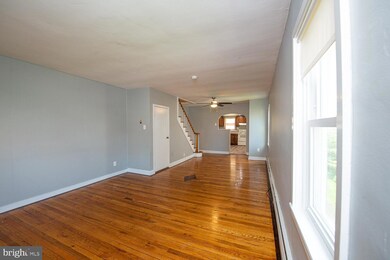 306 S 5th St, Emmaus, PA 18049 - photo 4