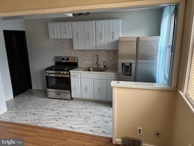 5409 Erdrick St, Philadelphia, PA 19124 - photo 6