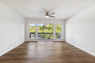 21 Vaughns Gap Rd unit 105, Nashville, TN 37205 - photo 6
