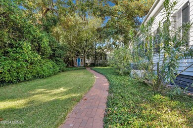 1102 11th St, Port Royal, SC 29935 - photo 4