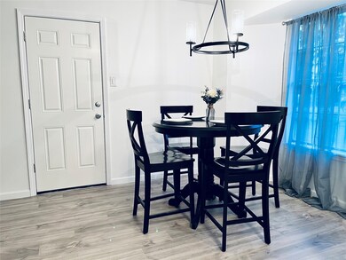 816 Chatman St, Alvin, TX 77511 - photo 7