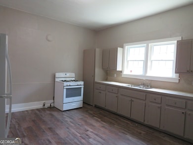 293 4th St, Cedartown, GA 30125 - photo 7