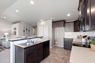 Edgewood - Kitchen