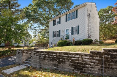 86 Beacon Ave, Woonsocket, RI 02895 - photo 2