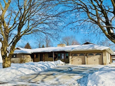 726 28th Ave, Monroe, WI 53566 - photo 2