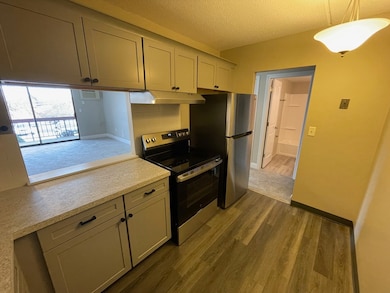 59 Cambridge Rd unit 108, Woburn, MA 01801 - photo 6