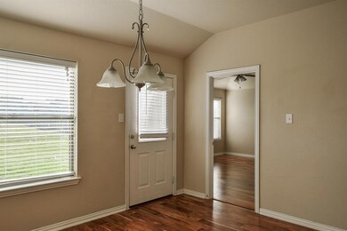 223 Candlewood Cir, Gainesville, TX 76240 - photo 6