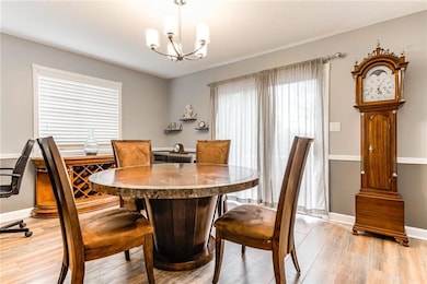 6968 NW Chapel Woods Ln, Kansas City, MO 64152 - photo 4