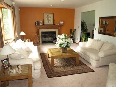 5107 Cranberry Ct N, East Stroudsburg, PA 18301 - photo 4