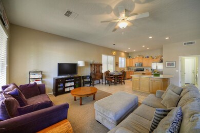 006_Living Room