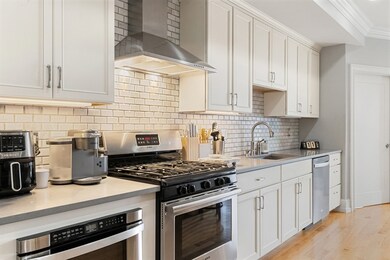 37 P St unit 2, Boston, MA 02127 - photo 3