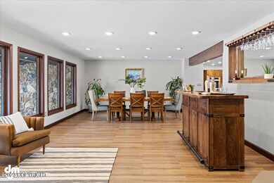 20-Sitting Room_ELI00077