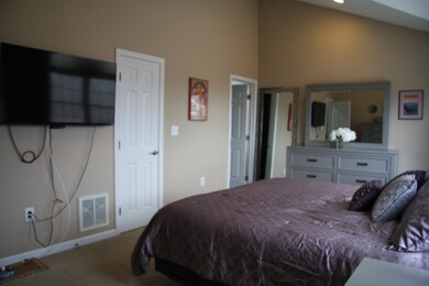 600 Trapelo Rd unit 3, Waltham, MA 02452 - photo 3