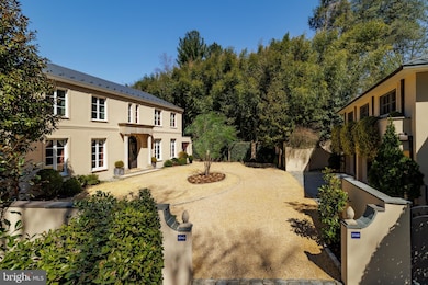 2740 Chain Bridge Rd NW, Washington, DC 20016 - photo 2