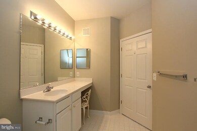 130 Chevy Chase St unit 206, Gaithersburg, MD 20878 - photo 4