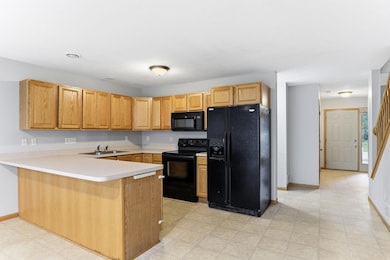 6372 13th St N, Saint Paul, MN 55128 - photo 4