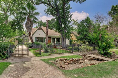2043 Arlington St, Houston, TX 77008 - photo 2