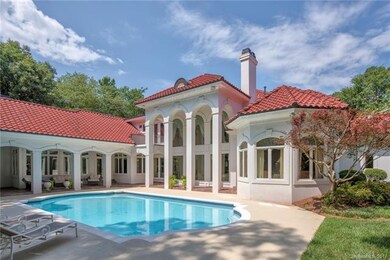 Private Oasis!  Covered Lanai and totally Private 