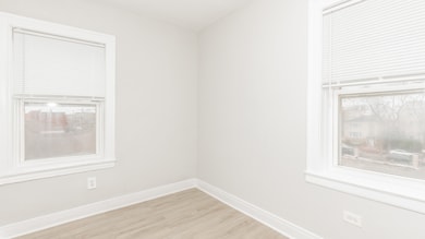 2716 W Rosemont Ave unit 1, Chicago, IL 60659 - photo 7