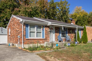 9308 Pagoda Dr, Louisville, KY 40229 - photo 2