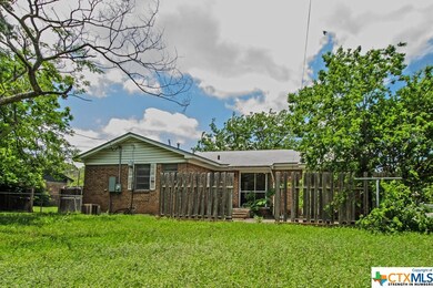 205 Hardeman St, Copperas Cove, TX 76522 - photo 2