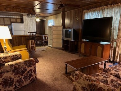 Large living room 16x12 enjoy an evening with frie
