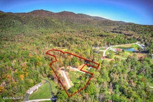 1446 Cove Ln, Oliver Springs, TN 37840 - photo 6