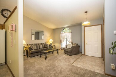 2824 Gravenhurst Ct, Columbus, OH 43231 - photo 7