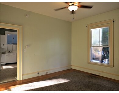 275 Market St unit 2, Rockland, MA 02370 - photo 4
