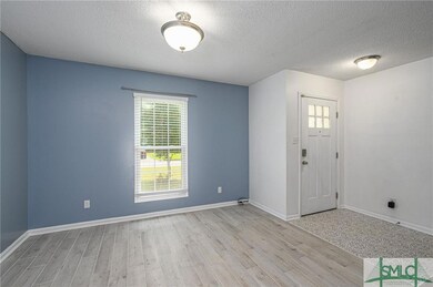 112 S Sheftall Cir, Savannah, GA 31410 - photo 5