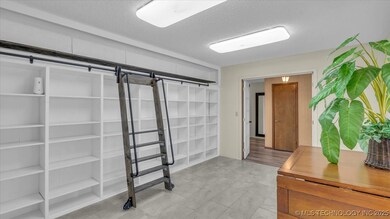 4009 S Maple Ave, Broken Arrow, OK 74011 - photo 4