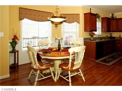 Exterior Front - Breakfast Nook