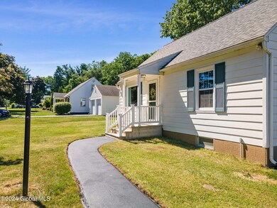 4-web-or-mls-17HarlauDr_04