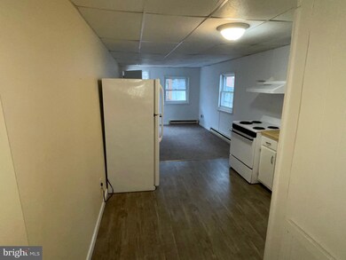 45 N Green St unit 9, Berkeley Springs, WV 25411 - photo 4