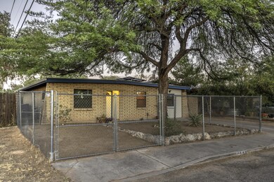 2946 N Euclid Ave (26 of 26)