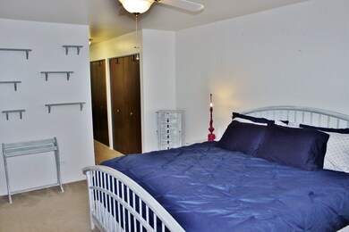 3456 Golfview Dr, Hazel Crest, IL 60429 - photo 2