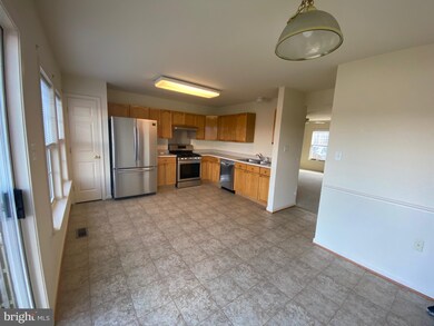 403 Hupps Hill Ct, Strasburg, VA 22657 - photo 5