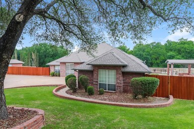 417 Bonita Dr, Granbury, TX 76049 - photo 3