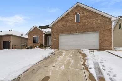 6206 Regency Dr, Columbus, IN 47203 - photo 7