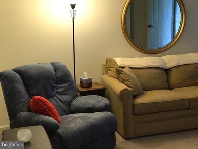 406 Deborah Ct, Chambersburg, PA 17201 - photo 2