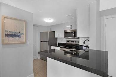 Isola Brickell Key unit 1712, Miami, FL 33131 - photo 6