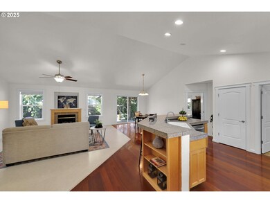 1025 Swenson Ln, Eugene, OR 97404 - photo 4