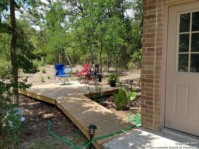 11121 Mesquite Flat unit ABOVE GARAGE, Helotes, TX 78023 - photo 2